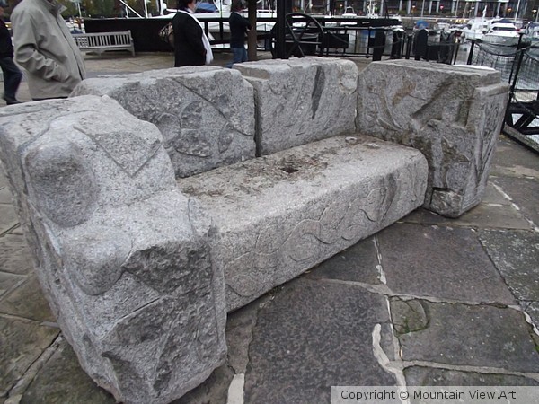 The.Stone.Seat,St.Catherines.Dock,London