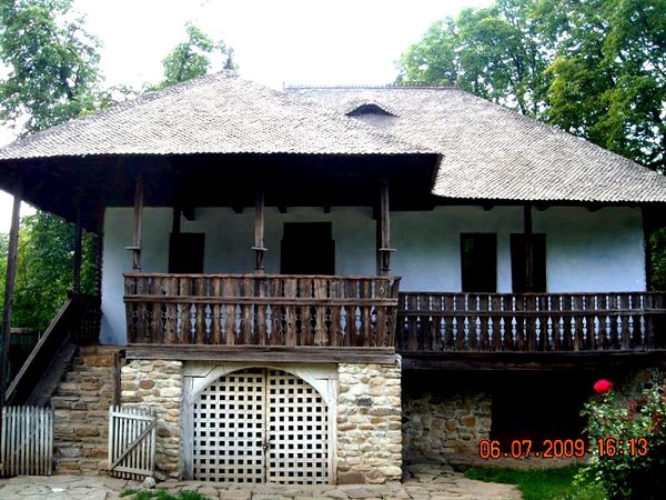 Muzeul satului
