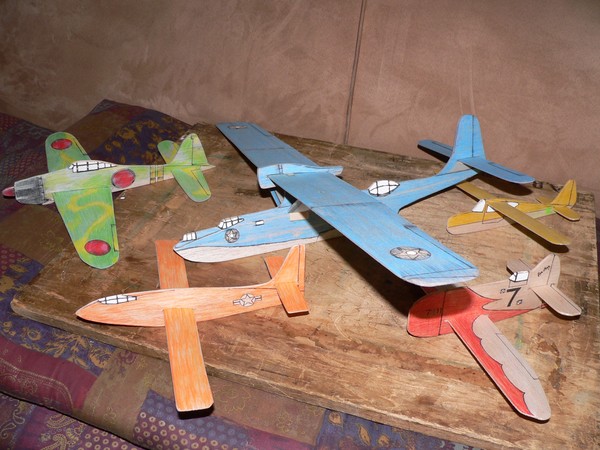 custom balsawood gliders