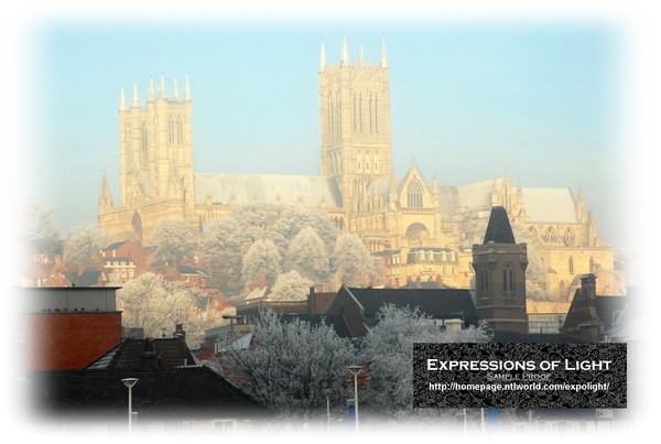 ExpoLight-Card-Lincoln-Cathedral-From-The-Brayford-Pool-Winter-2010-0007C (SP-Photography)