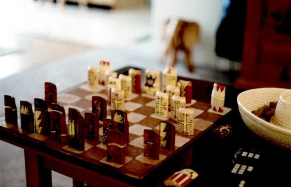 Pawnee Chess Set