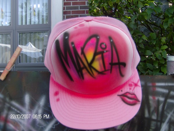 Maria -  Lips- on hat