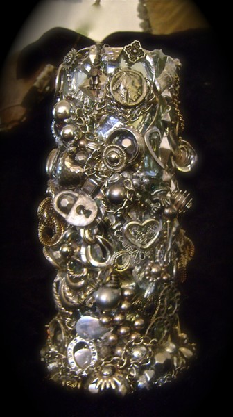 ALL SILVER VINTAGE JEWELRY VASE-VIEW B