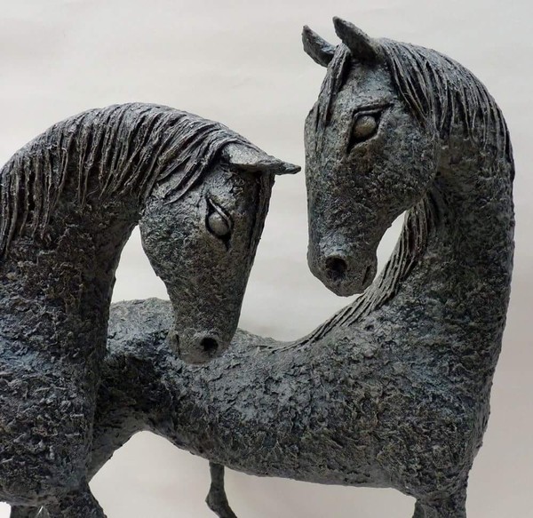 Horse sculpture 