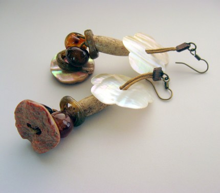 Natural Earrings with Agate and mother of pearl 