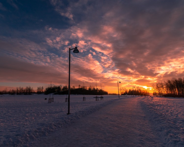 Sunset dipping below horizon