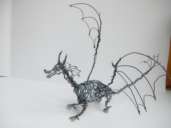 wire dragon sculpture