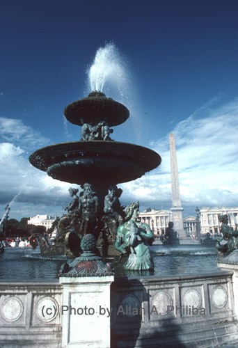 Fountain on Place de la Concord