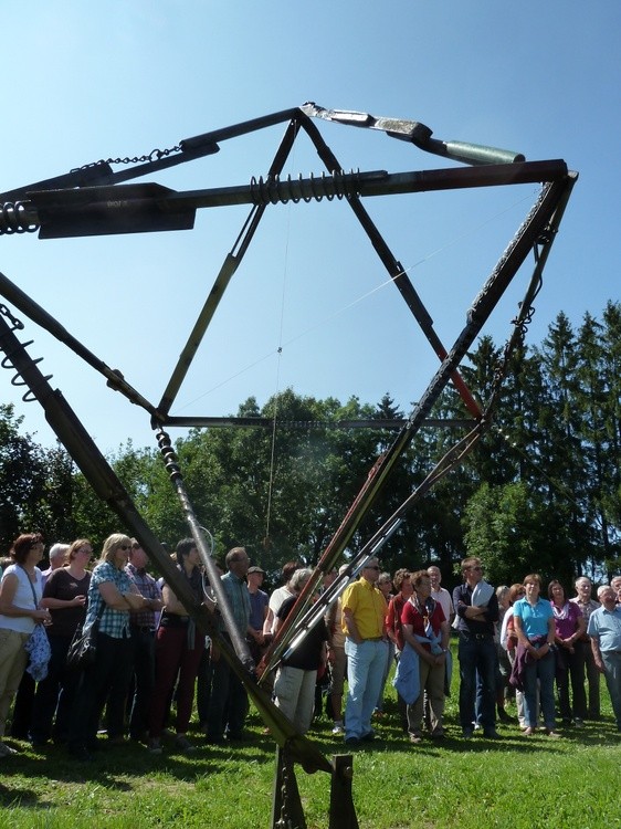 World Cross, kinetic sculpture