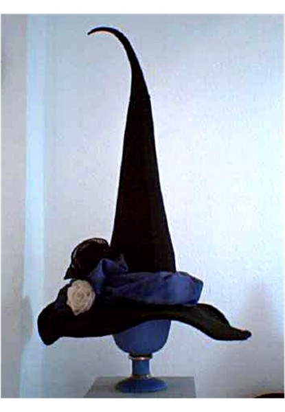 THE HAT OF THE SEA-WITCH