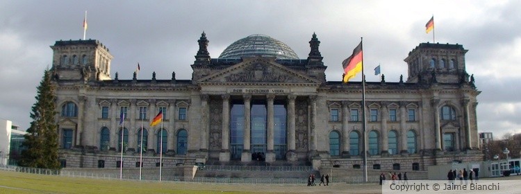 Bundestag Front View