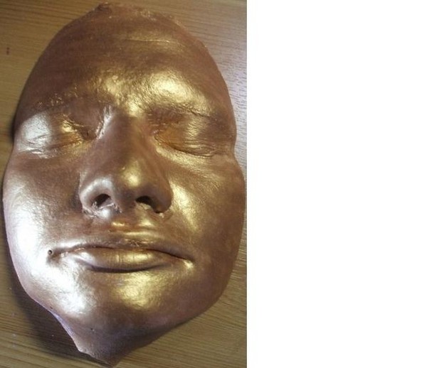 Face sculpture