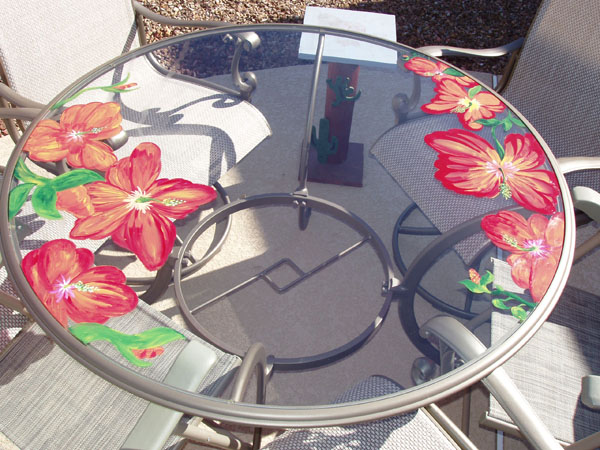 Hibiscus Table