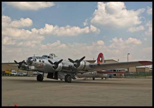 B-17 BOMBER