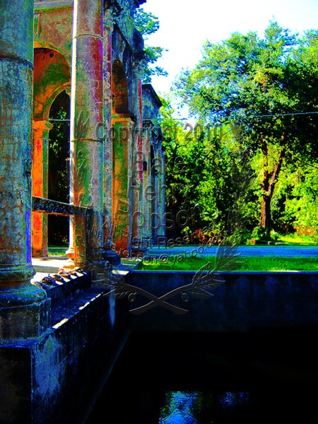 Tropical Ruins, Corinthian Columns, Holly Hill, Fl
