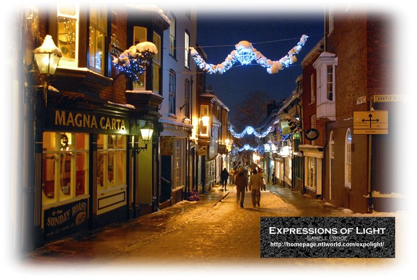 ExpoLight-Card-Lincoln-Steep-Hill-Streetlit-Winter-2010-0055C (Sample Proof-Photography)