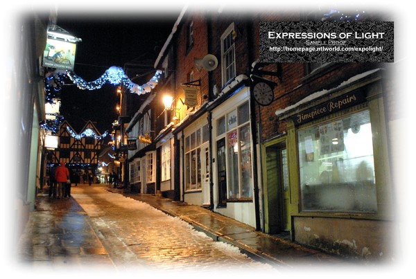ExpoLight-Card-Lincoln-Steep-Hill-Streetlit-Winter-2010-0067C (Sample Proof-Photography)