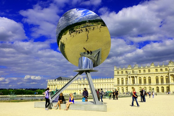 Modern Art at Versailles 