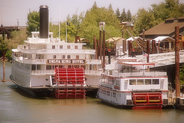 OldSac River Boats