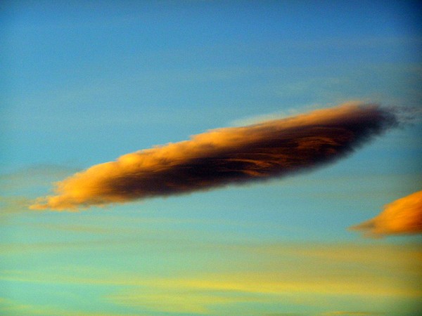 alien cloud formations 2008b