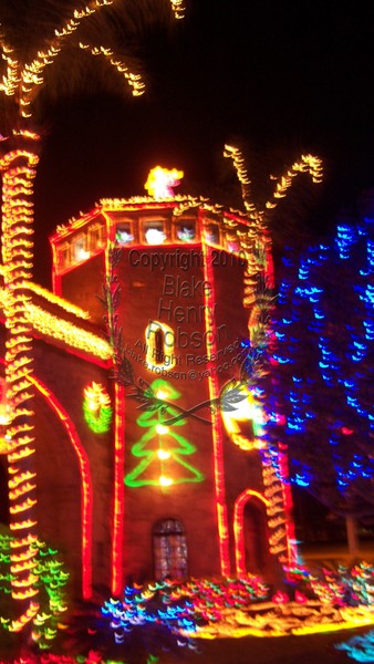 Night Photo Tarragonna Arch Christmas Lights