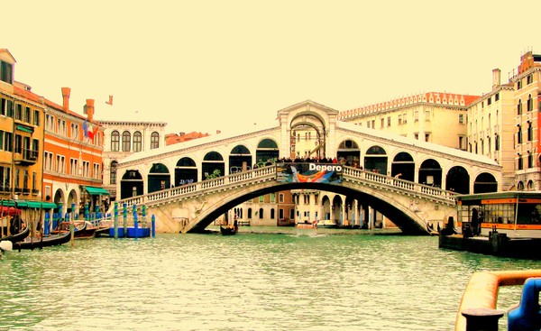 Rialto Bridge - Venice