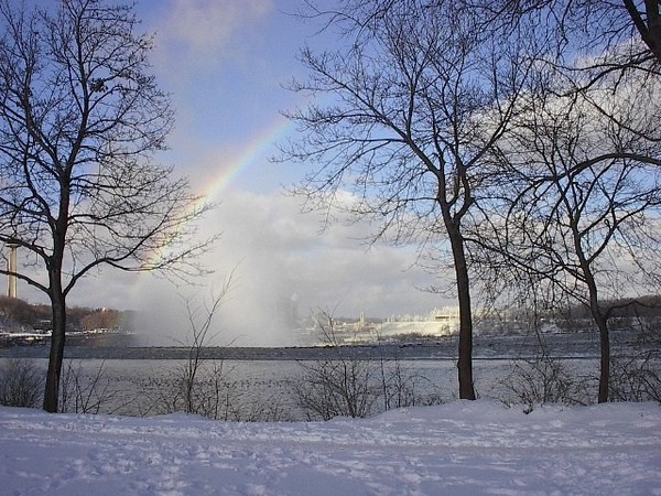 Winter Rainbow at Niagara