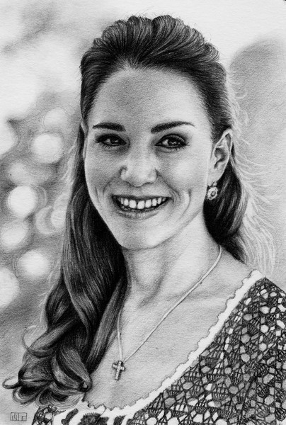 2014_Sunny_smile_of_Kate_Middleton_Duchess_of_Camb