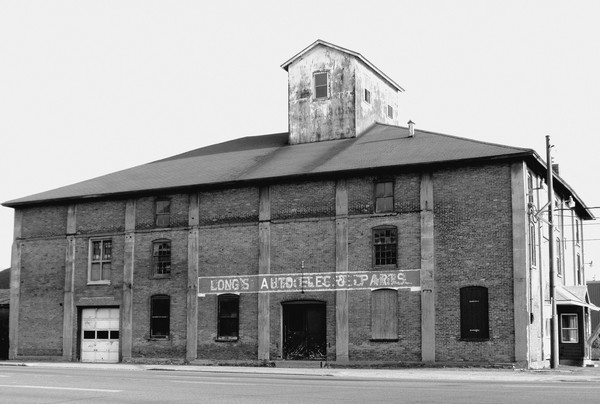 Old Longs Auto Building
