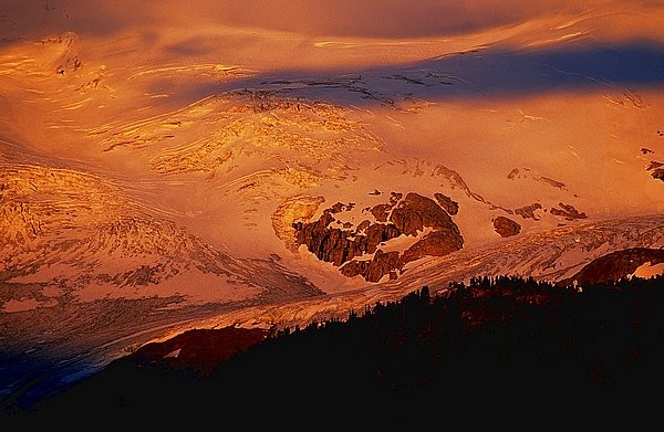 The Sphinx Glacier at dusk