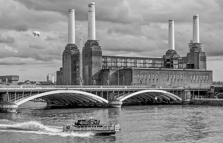 Pink Floyd Pig at Battersea Power Station