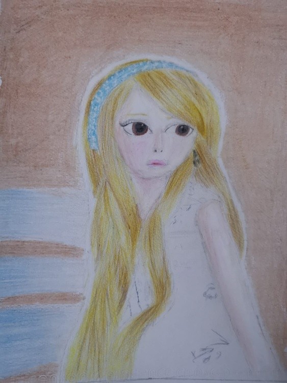 A girl with long golden hairs Mahum