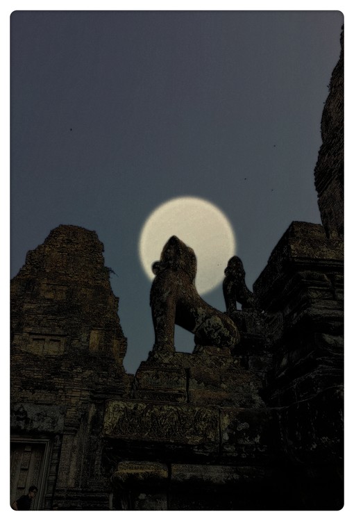 Angkor at Moon