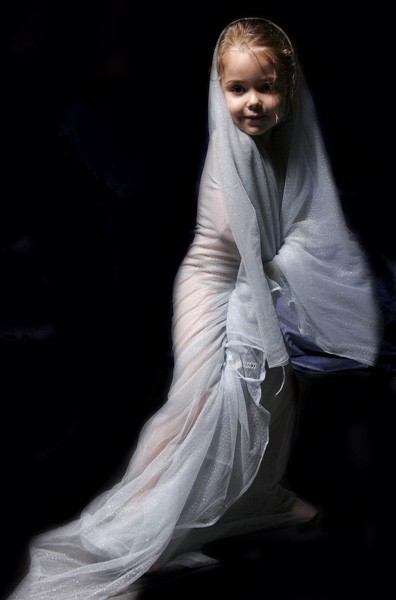 veiled girl