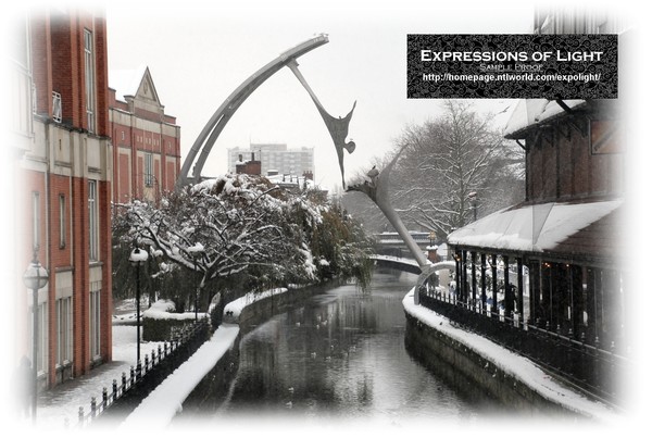 ExpoLight-Card-Lincoln-The-River-Witham-&-The-Empowerment-Sculpture-Winter-2010-0003C (SP)