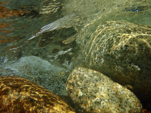 Azusa Underwater