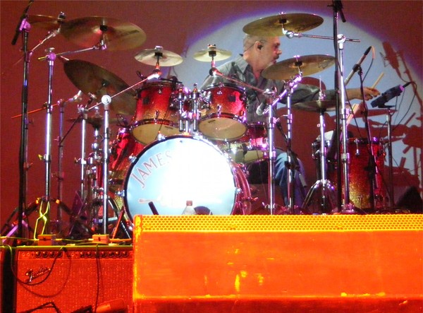 Danny Seraphine Rocking out!!!