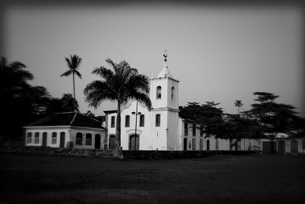 Paraty Lomo