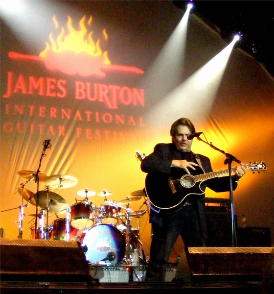 Doyle Dykes @ James Burton Guitar Fest 2008