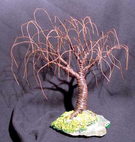 RUSTED WILLOW - Wire tree sculpture