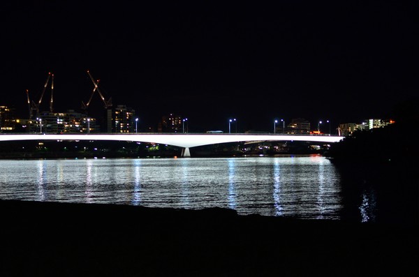 Captain Cook Bridge at night