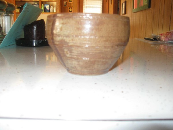 brown ceramic bowl