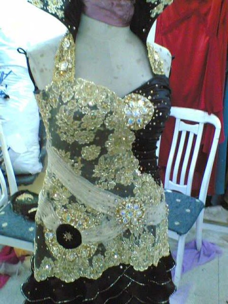 gown design for a Qatari woman