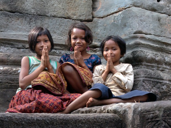 3 girls in Cambodia