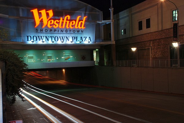 Westfield Mall, Downtown Sacramento @f22