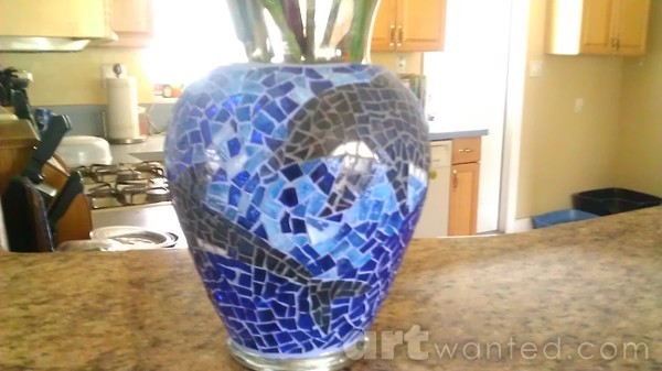 dolphin vase1