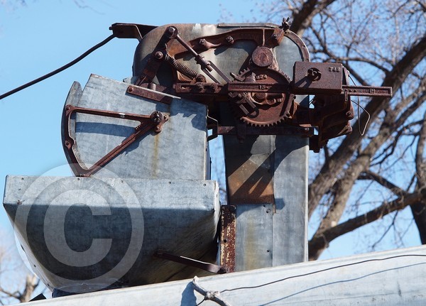 grain Leg on threshing machine