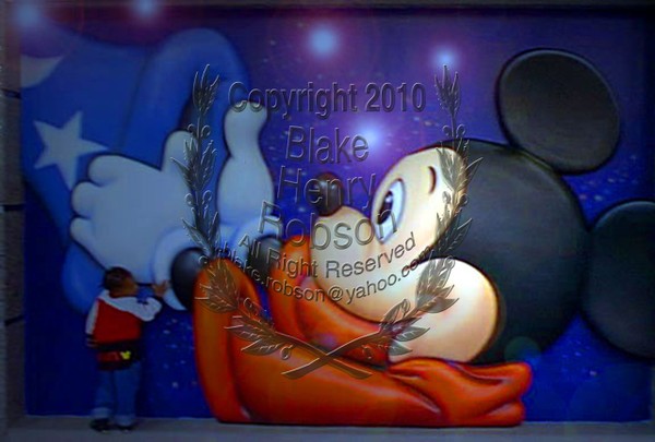 Disney Magic Mickey Mouse & Boy