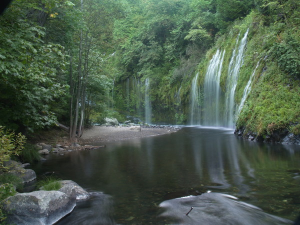 Mossbrae Falls