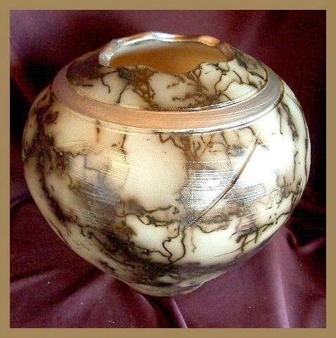COOL ICE TINT HORSEHAIR POTTERY VASE